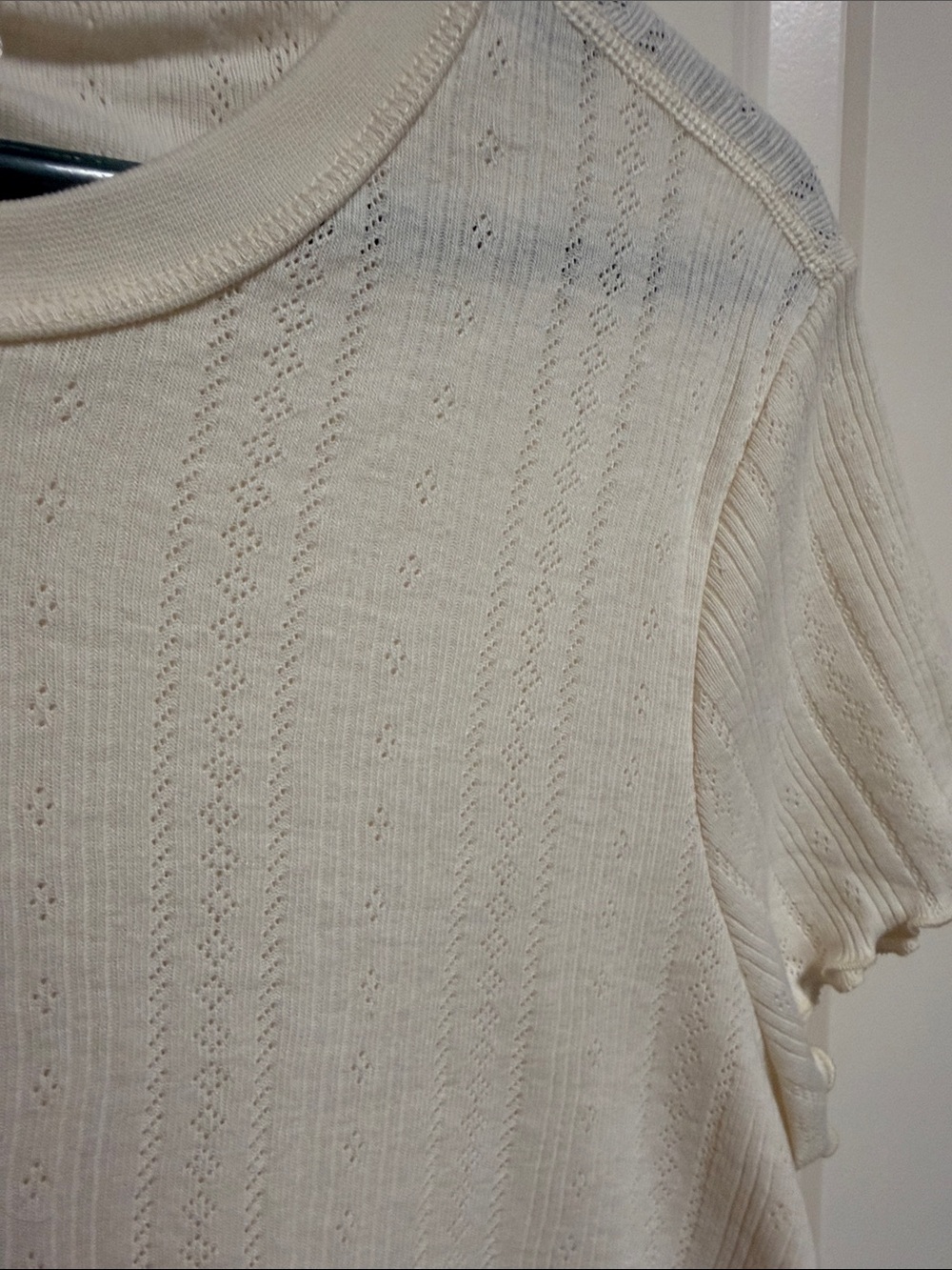 Toad&Co Cream Short Sleeve Eyelet Knit Tee with Flutter Sleeves NWT! - Picture 2 of 4